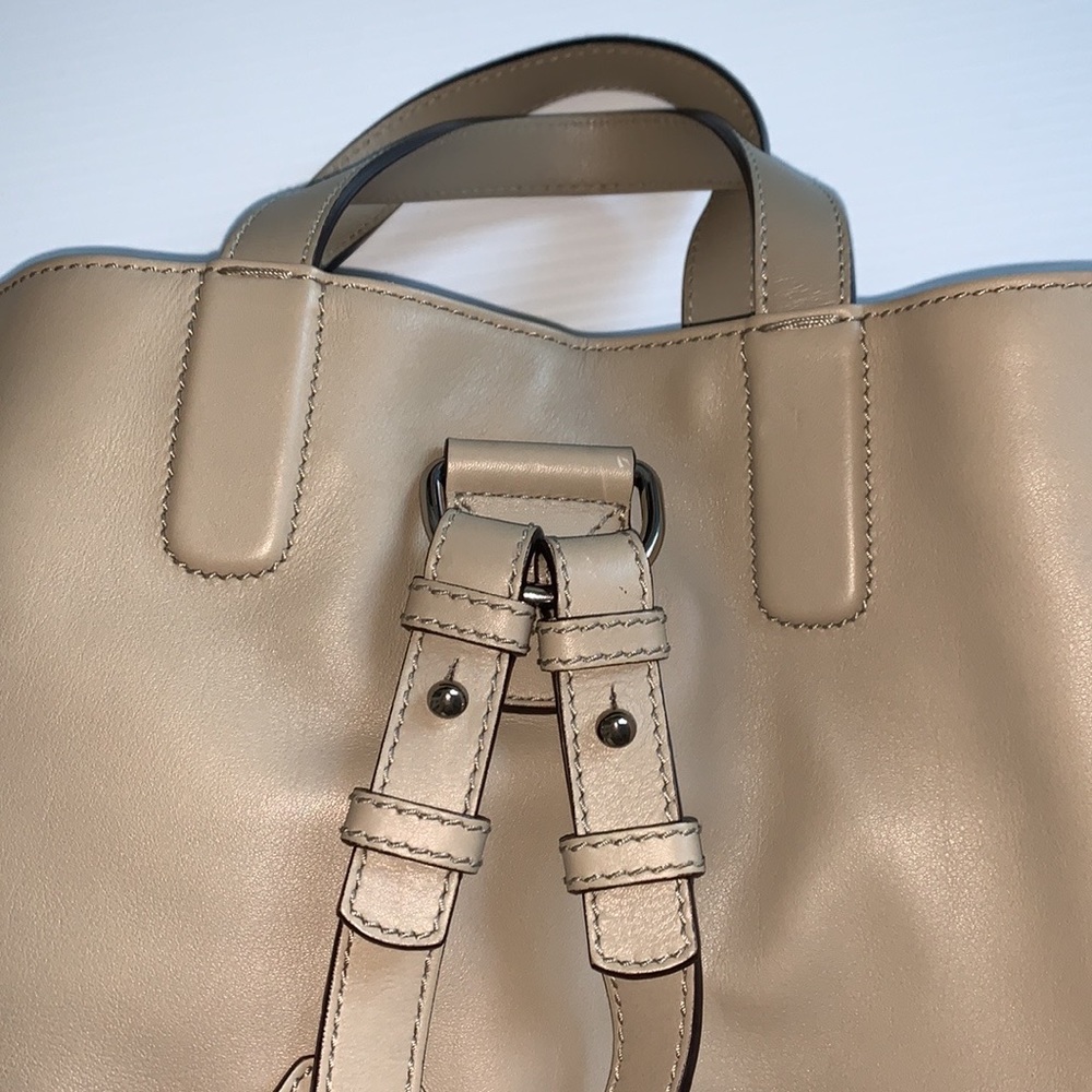 Authentic Gucci tote/backpack - Picture 8 of 16